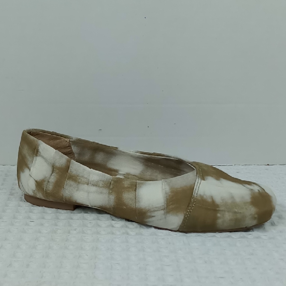 Korks by Kork-Ease The Palmer Slip On Ballet Flats Size 7 Olive/White Tie-Dye